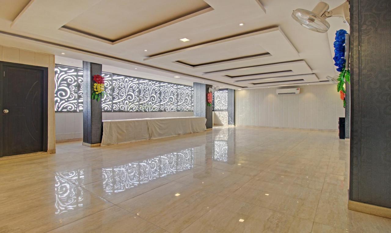 Treebo Trend Wedding Bells Kanpur Hotel Exterior foto